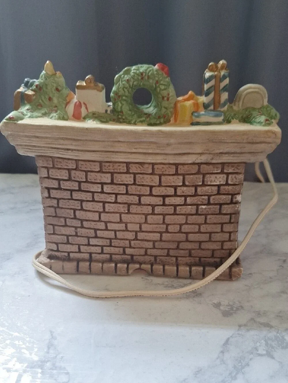 Ceramic Holiday Mantel Garland Decoration in Green with LED Fireplace